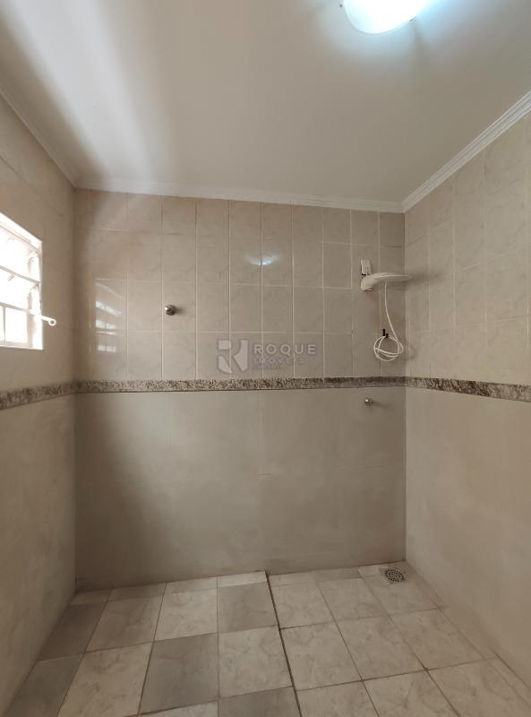 Casa Residencial para aluguel no bairro Vila Claudia: WC suíte 