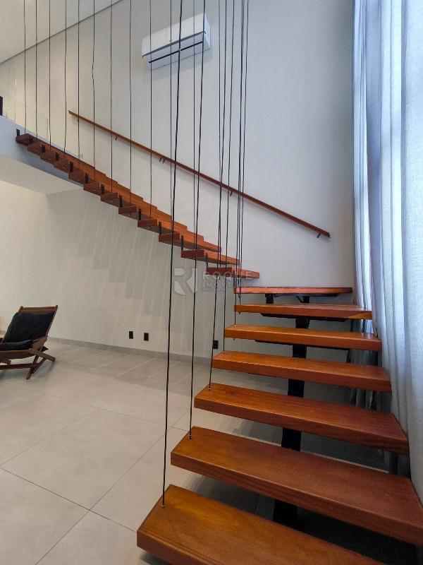 Casa em condomínio à venda no bairro Residenciais Fazenda Itapema: ACESO PISO SUPERIOR