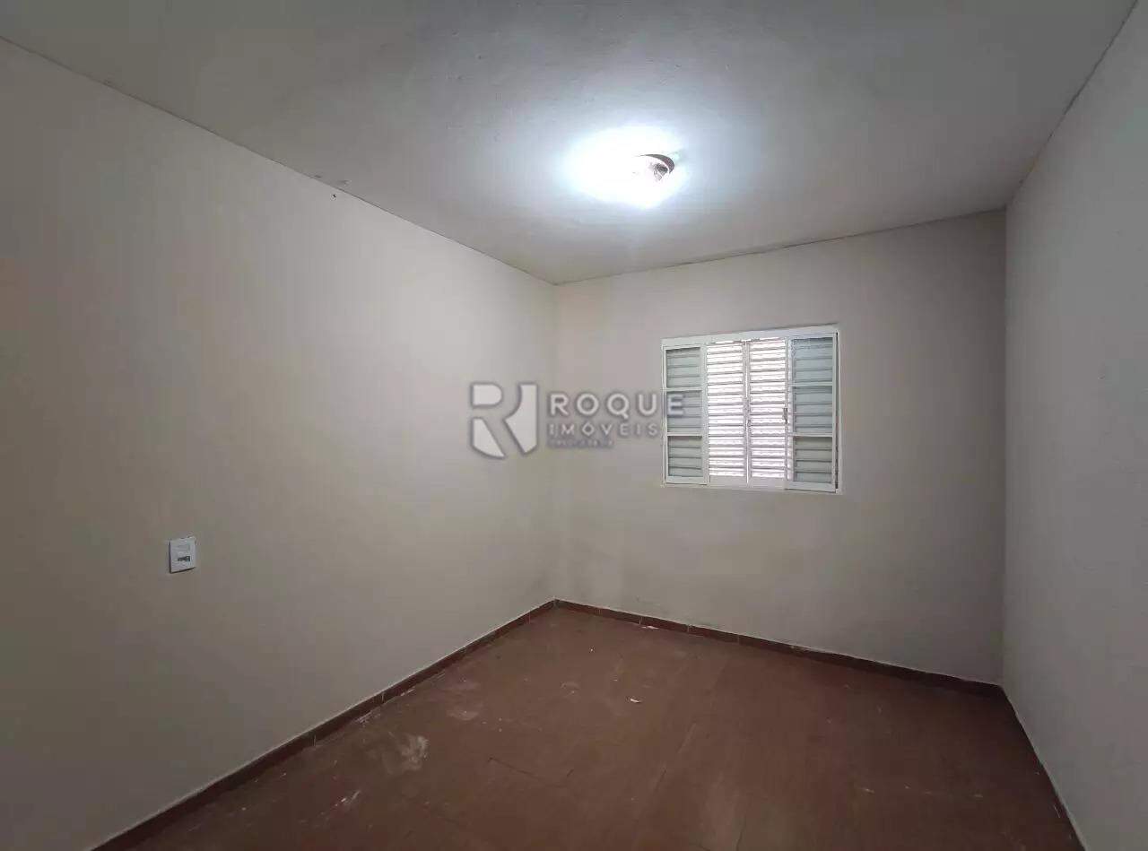 Casa Residencial à venda no bairro Parque Nossa Senhora das Dores: DORMITÓRIO 2