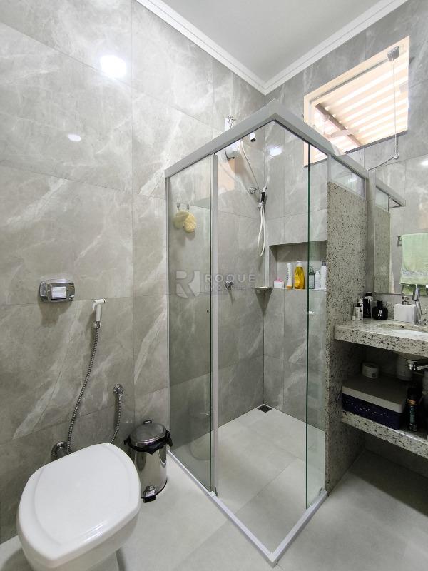 Casa Residencial à venda no bairro Jardim Parque Novo Mundo: WC SUÍTE