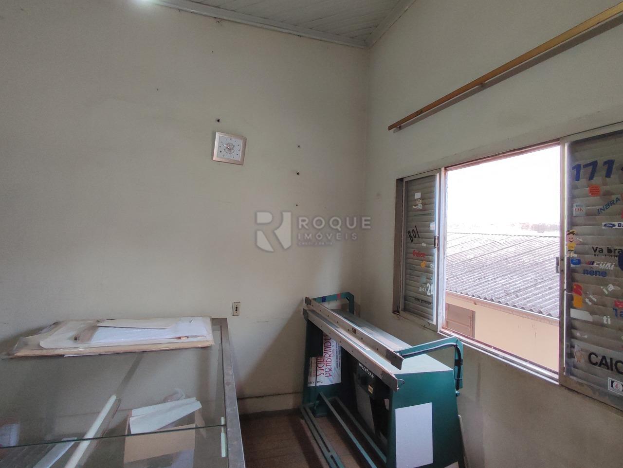 Casa Comercial à venda no bairro Centro: DORMITÓRIO 1