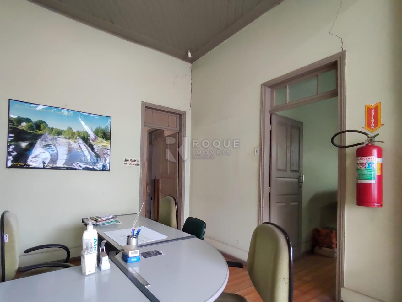 Casa Comercial à venda no bairro Centro: SALA / RECEPÇÃO