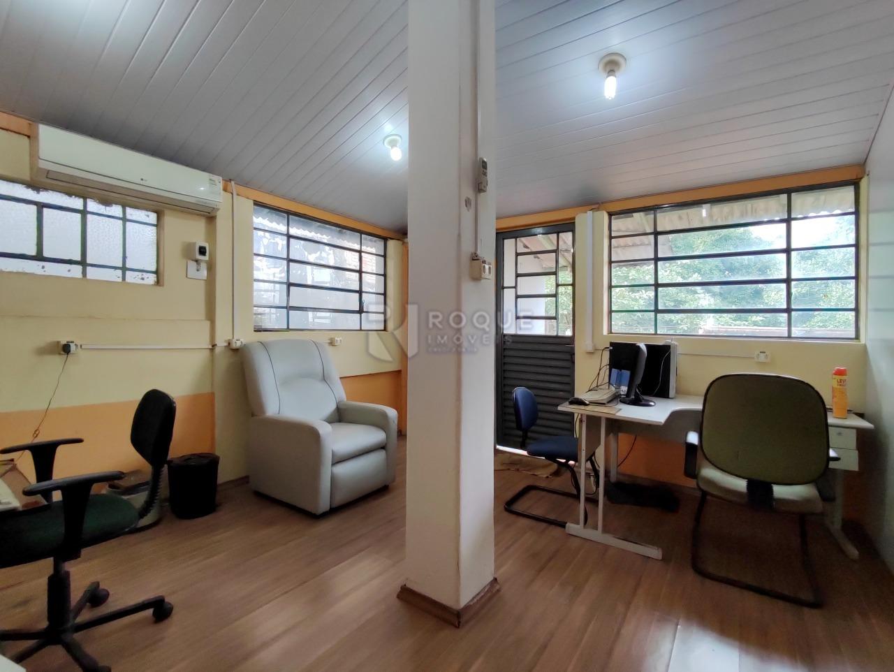 Casa Comercial à venda no bairro Centro: ESCRITÓRIO