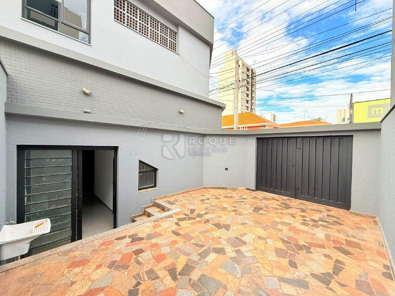 Salão para aluguel no bairro Centro: Lavanderia/Garagem