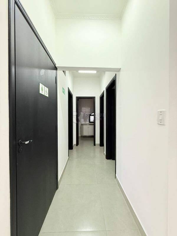 Salão para aluguel no bairro Centro: Hall dos banheiros
