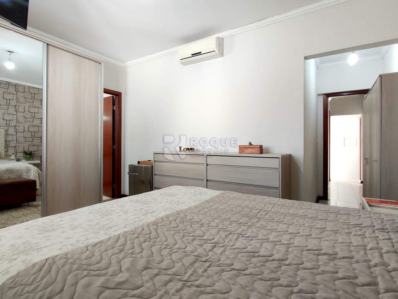 Casa Residencial à venda no bairro Jardim Mediterrâneo: SUÍTE 3