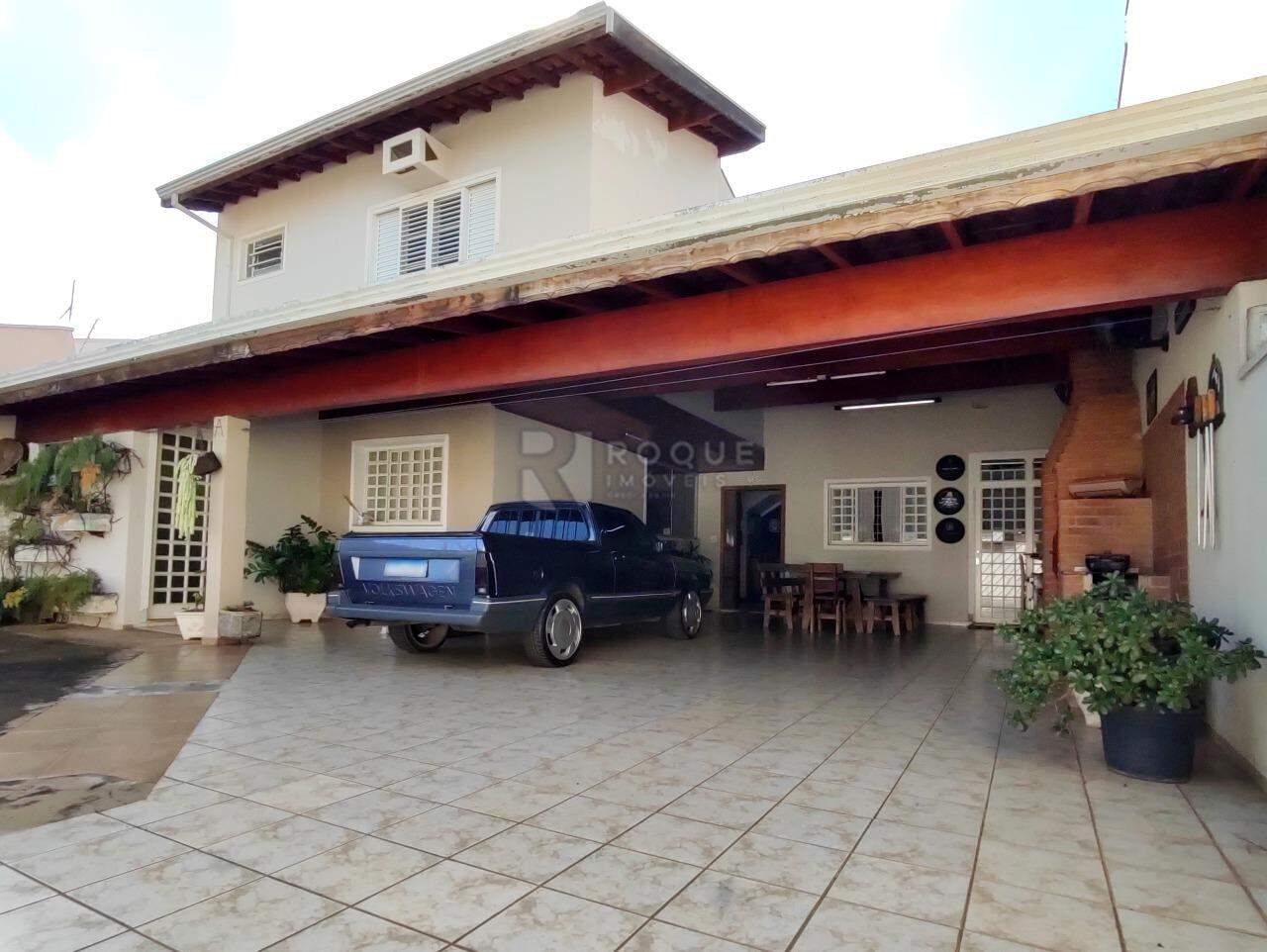 Casa Residencial à venda no bairro Jardim Mediterrâneo: GARAGEM