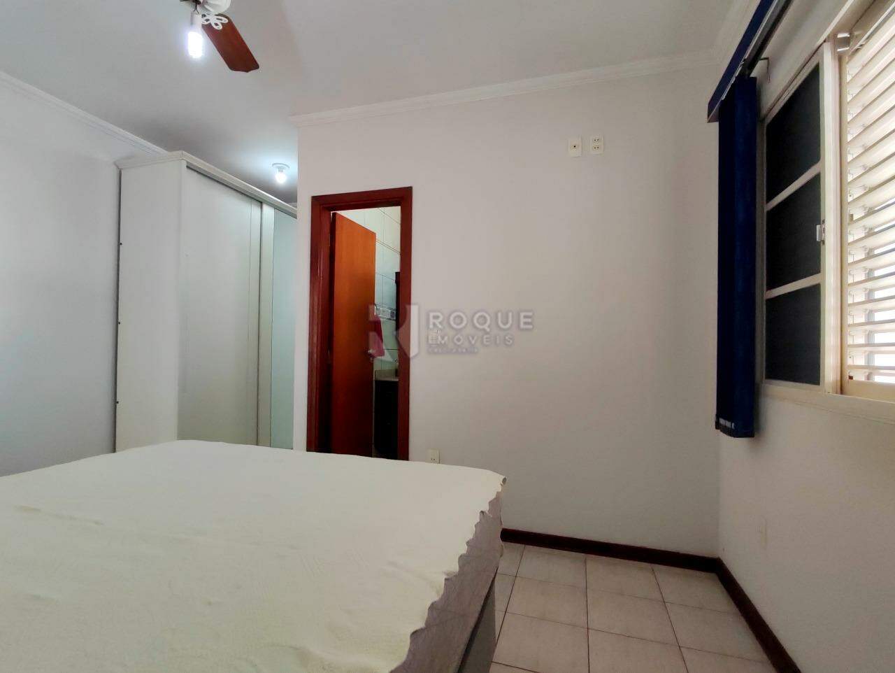 Casa Residencial à venda no bairro Jardim Mediterrâneo: SUÍTE 1