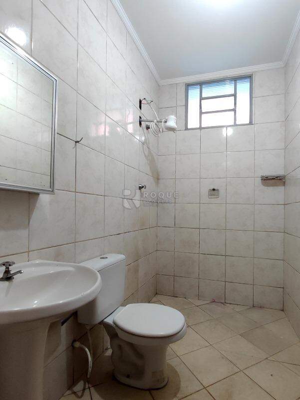 Casa Residencial à venda no bairro Jardim Residencial Regina Bastelli: BANHEIRO SOCIAL