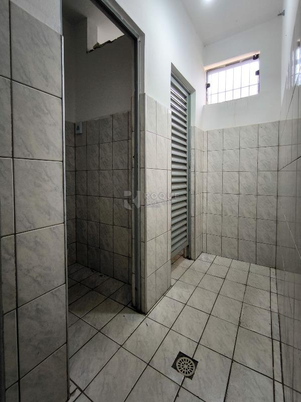 Barracão/Galpão à venda no bairro Jardim Parque Novo Mundo: BANHEIRO FEMININO