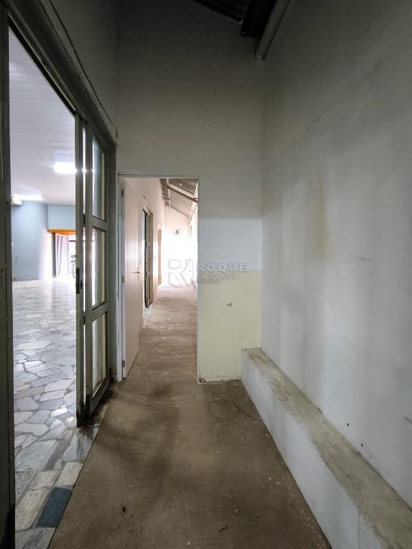 Barracão/Galpão à venda no bairro Jardim Parque Novo Mundo: CORREDOR LATERAL