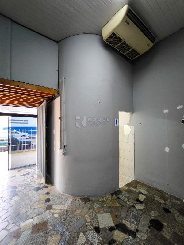 Barracão/Galpão à venda no bairro Jardim Parque Novo Mundo: BANHEIRO MASCULINO