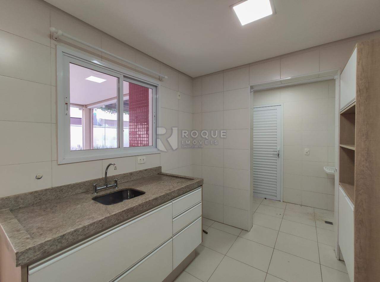 Casa em condomínio para aluguel no bairro Jardim Montezuma: Cozinha