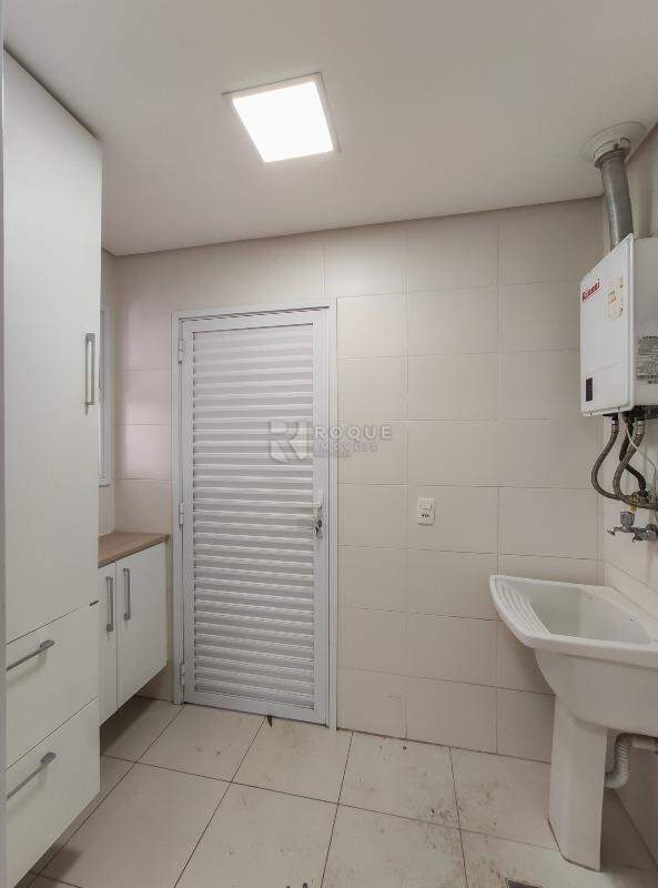 Casa em condomínio para aluguel no bairro Jardim Montezuma: Área de serviço