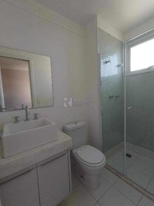 Apartamento para aluguel no bairro Jardim Aquárius: WC Suíte 2