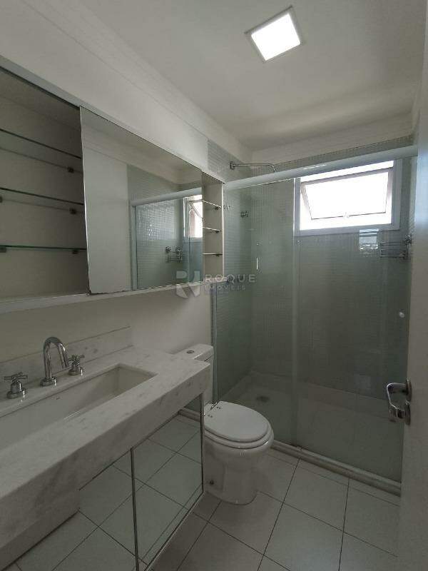 Apartamento para aluguel no bairro Jardim Aquárius: WC Suíte 3
