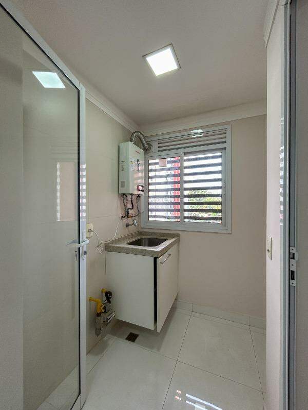 Apartamento para aluguel no bairro Jardim Aquárius: Área de serviço