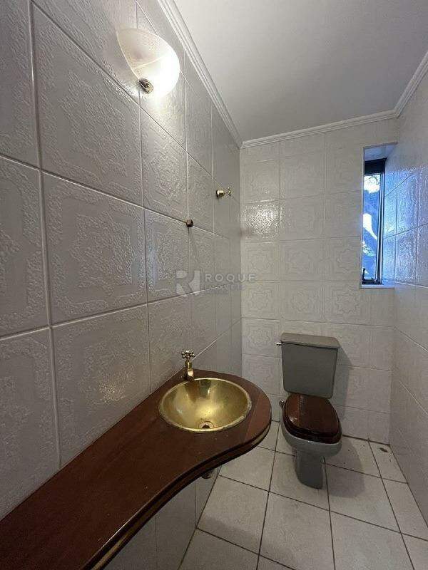 Apartamento para aluguel no bairro Centro: Lavabo
