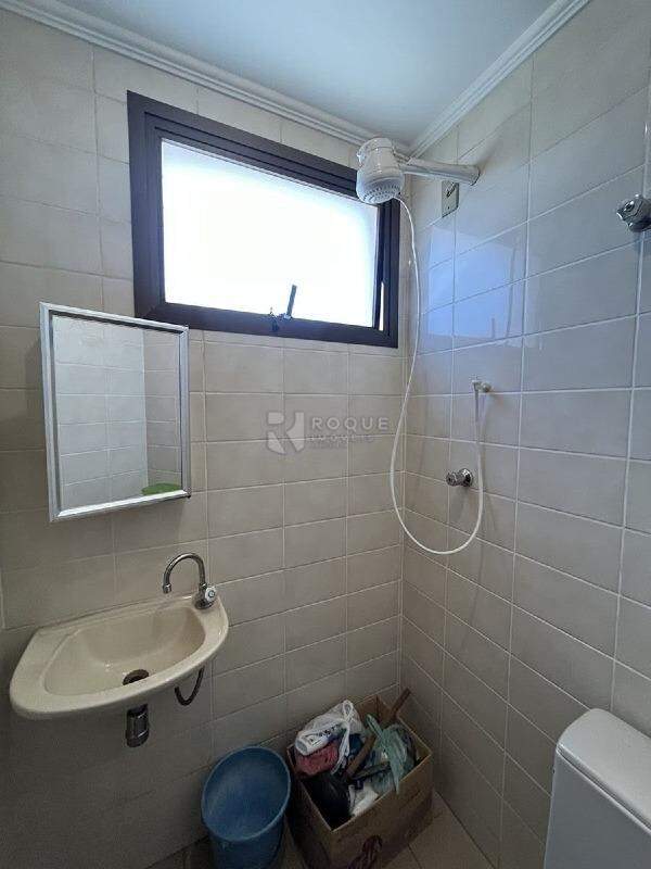 Apartamento para aluguel no bairro Centro: Wc serviços