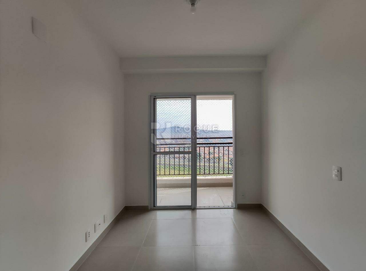 Apartamento para aluguel no bairro Jardim Santa Adélia: Sala 