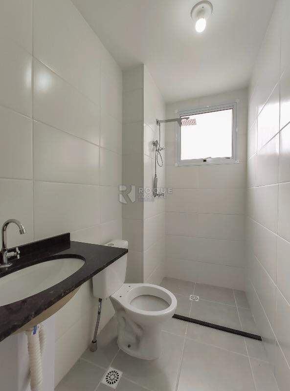 Apartamento para aluguel no bairro Jardim Santa Adélia: WC social 