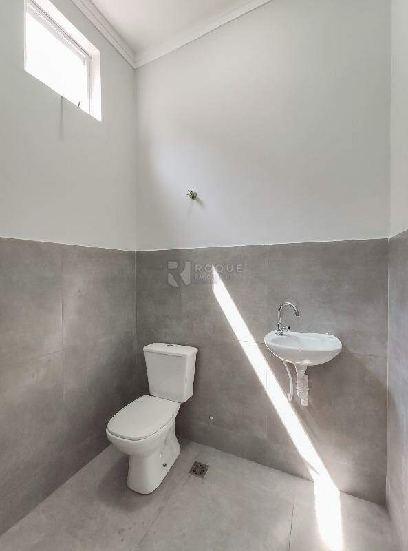 Salão para aluguel no bairro Parque Residencial Santa Eulália: WC social 1