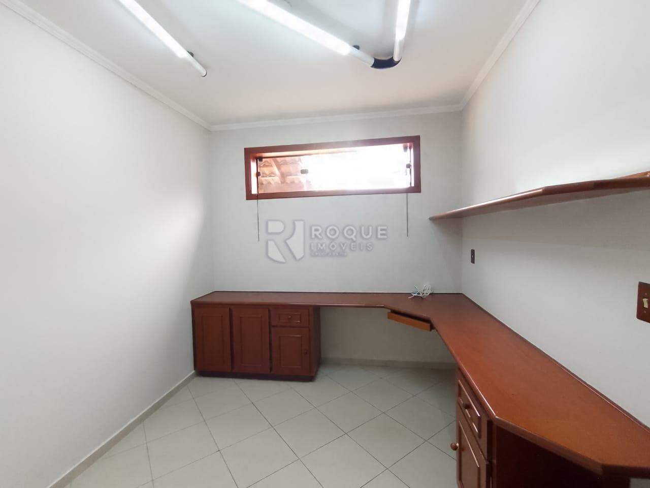 Casa Residencial para aluguel no bairro Vila Primavera: Escritório