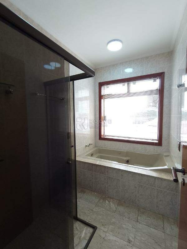 Casa Residencial para aluguel no bairro Vila Primavera: WC suíte segundo andar