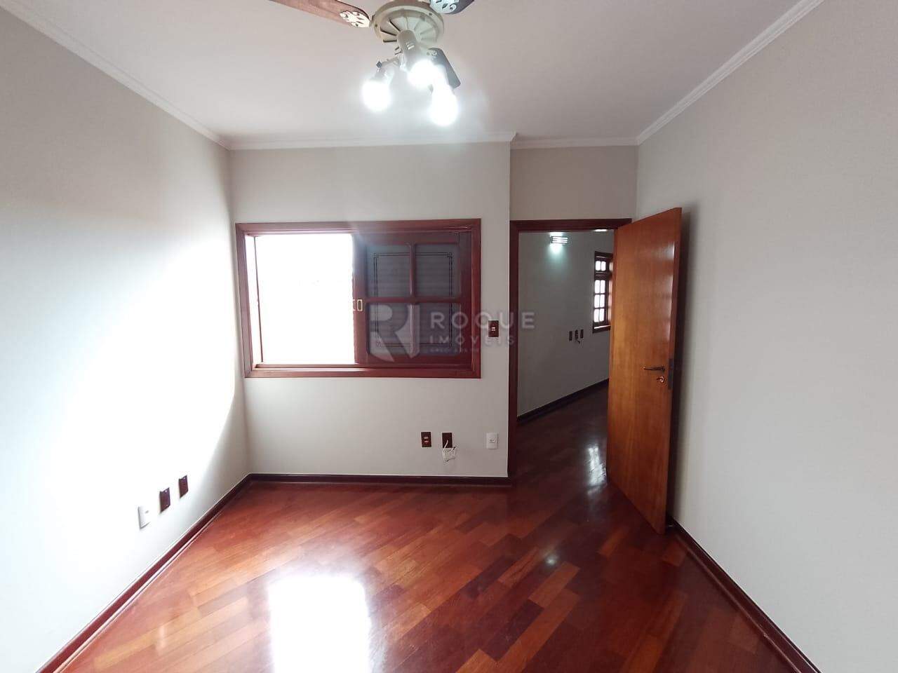 Casa Residencial para aluguel no bairro Vila Primavera: Dormitório 1 segundo andar