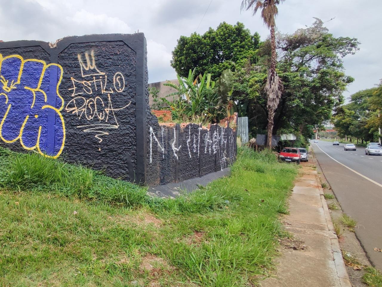 Terreno à venda no bairro Jardim Santa Cecília: 