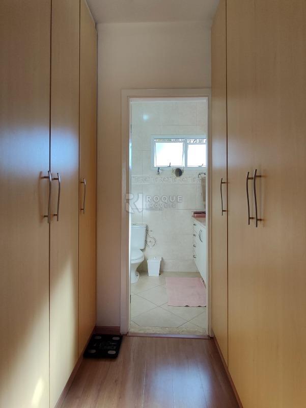 Casa em condomínio à venda no bairro Jardim do Lago: CLOSET