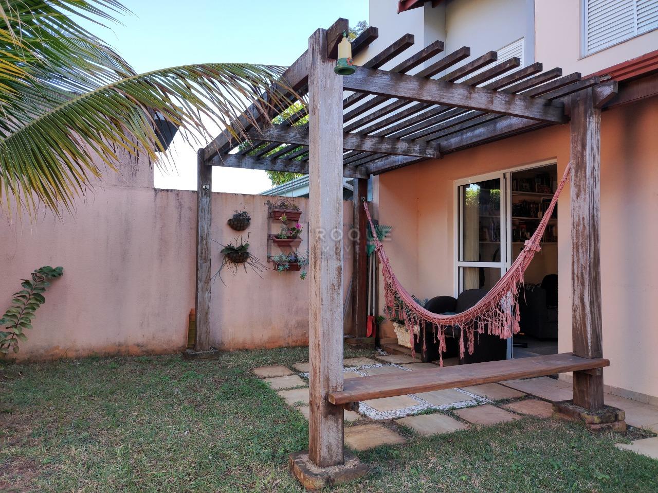 Casa em condomínio à venda no bairro Jardim do Lago: PERGOLADO