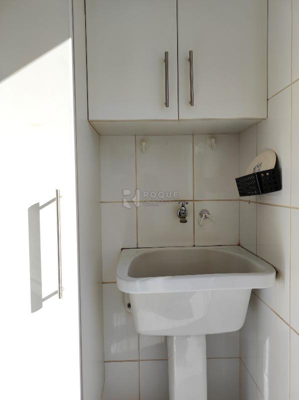 Casa em condomínio à venda no bairro Jardim do Lago: LAVANDERIA