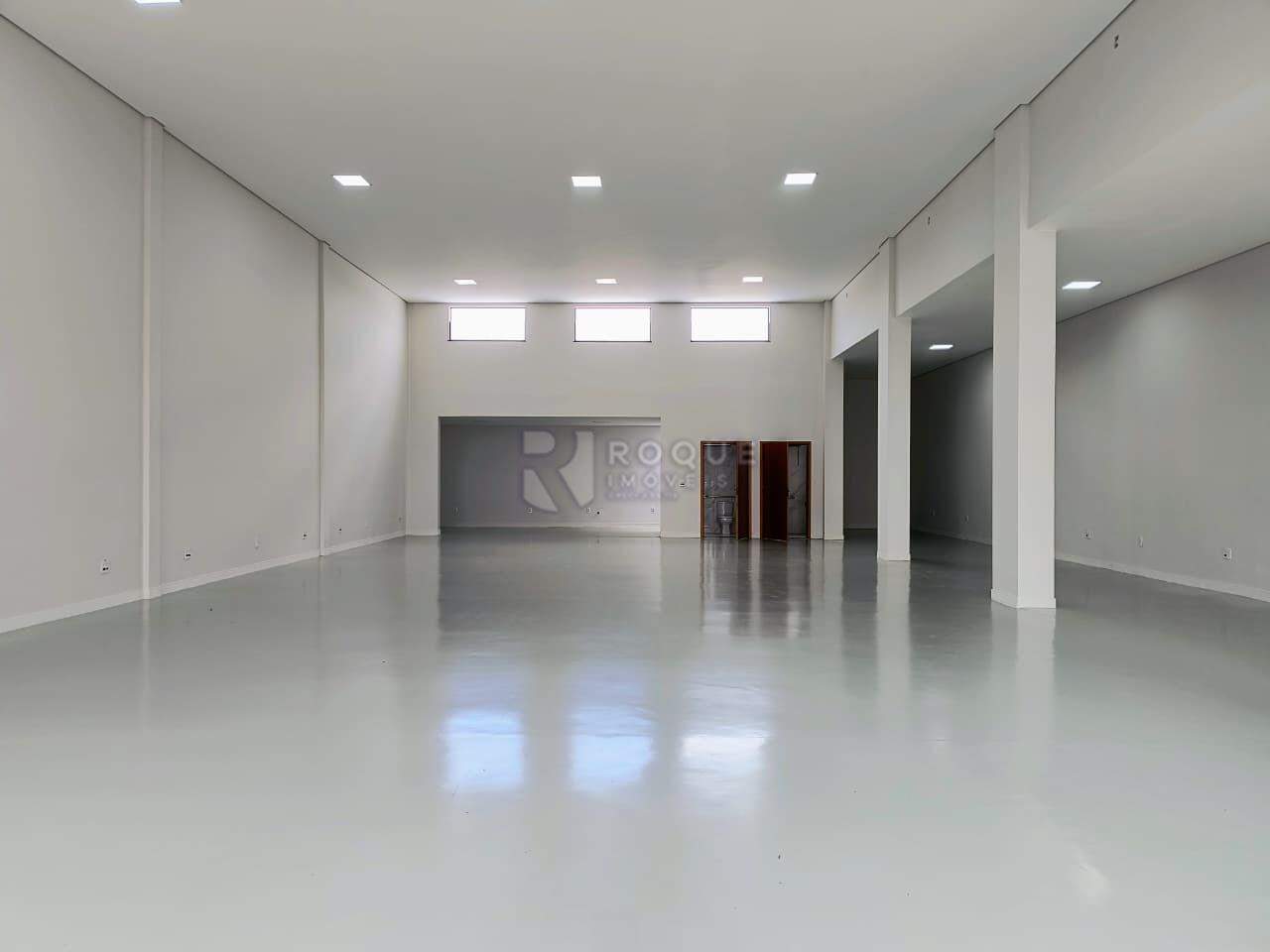 Barracão/Galpão para aluguel no bairro Jardim Elisa Fumagalli: Salão