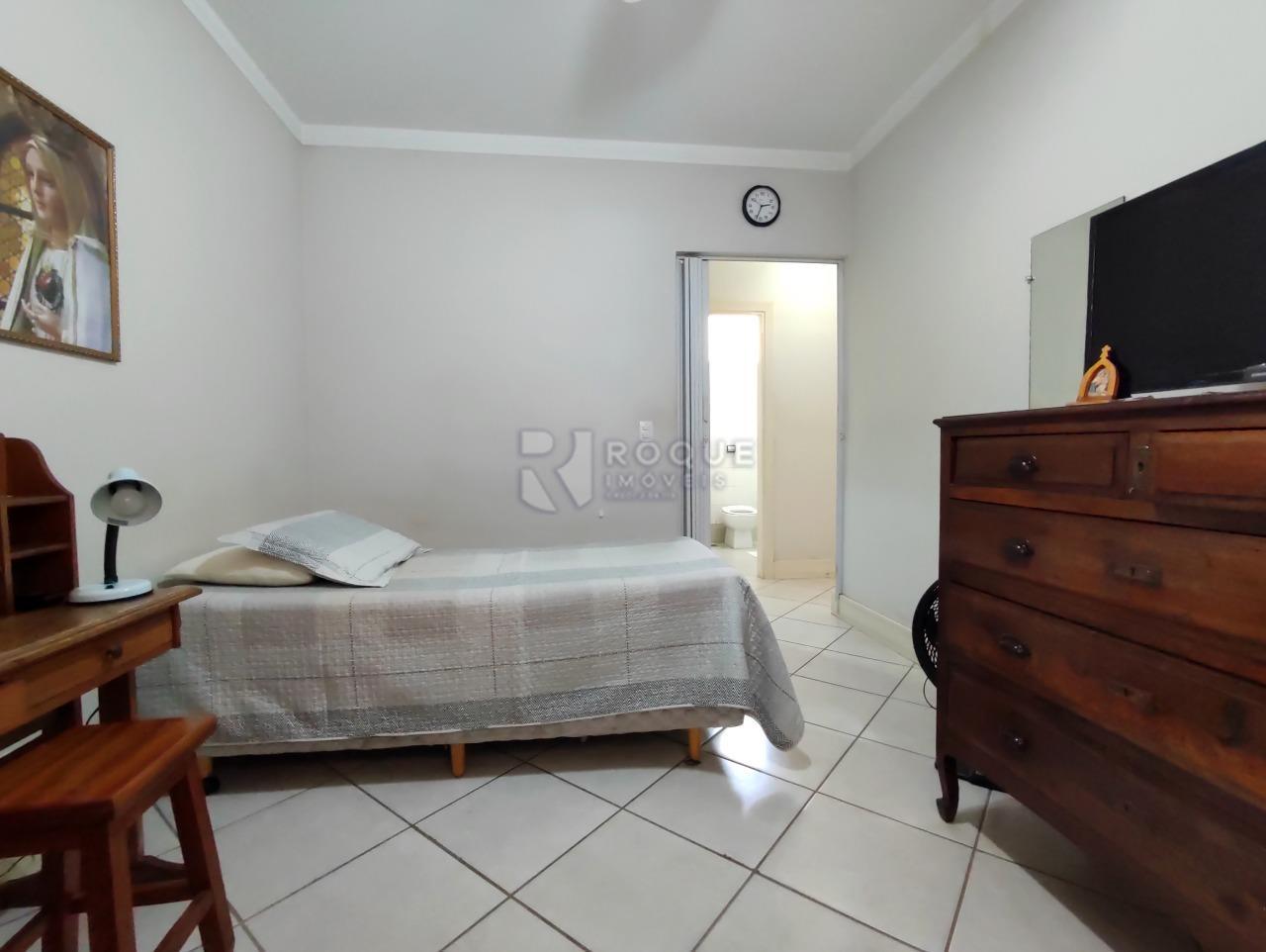 Casa em condomínio à venda no bairro Jardim Residencial Alto Da Capela: DORMITÓRIO