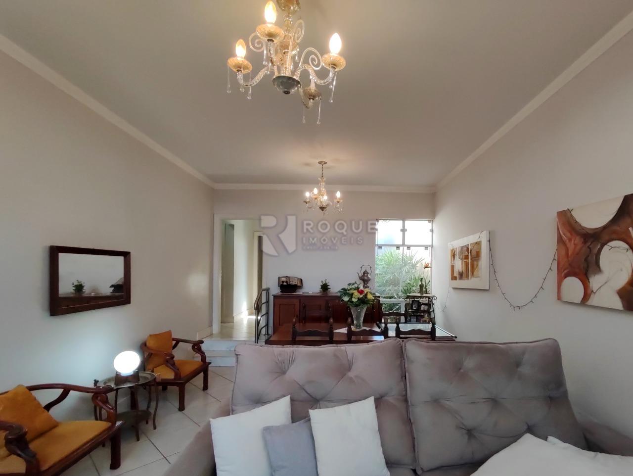 Casa em condomínio à venda no bairro Jardim Residencial Alto Da Capela: SALA DE ESTAR