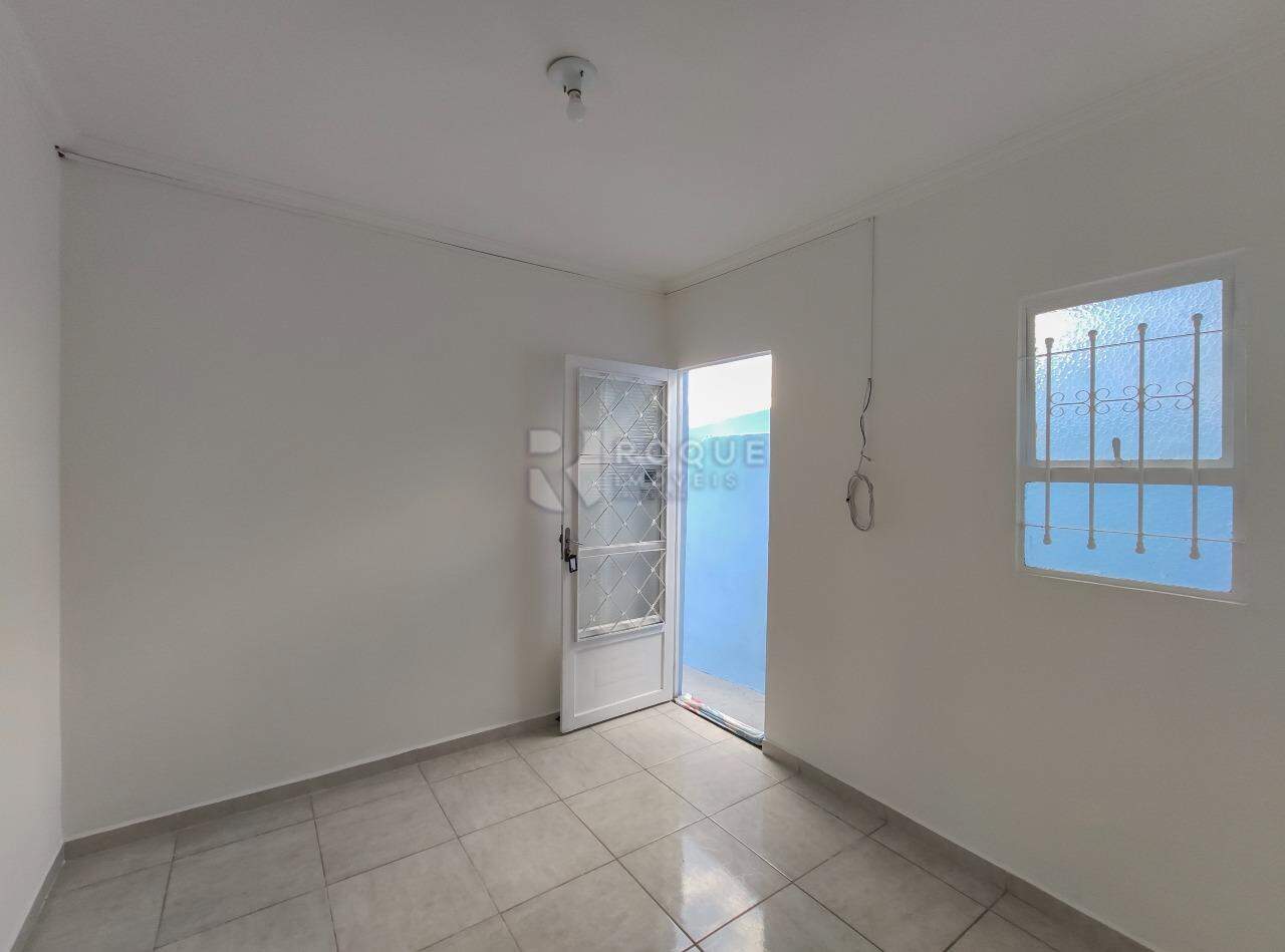 Casa Residencial para aluguel no bairro Jardim Residencial Graminha II: Sala 