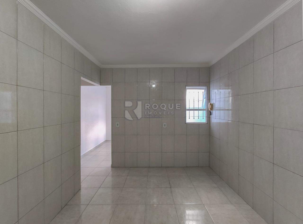Casa Residencial para aluguel no bairro Jardim Residencial Graminha II: Cozinha 