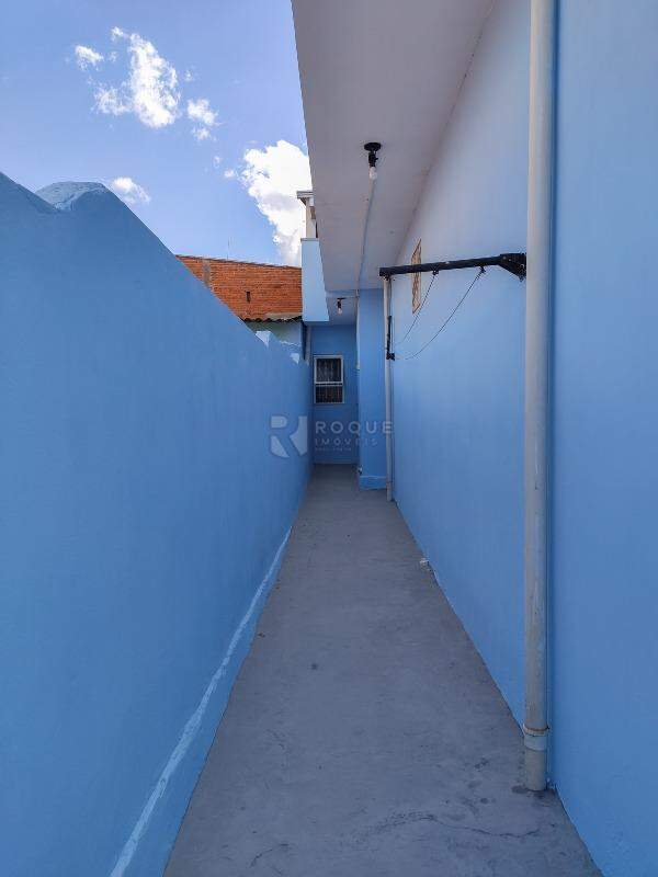 Casa Residencial para aluguel no bairro Jardim Residencial Graminha II: Corredor 