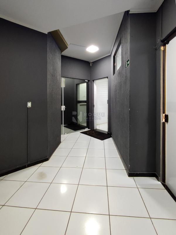 Barracão/Galpão à venda no bairro Vila Santa Lina: CORREDOR INTERNO