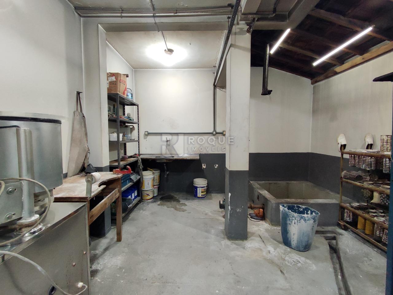 Barracão/Galpão à venda no bairro Vila Santa Lina: 