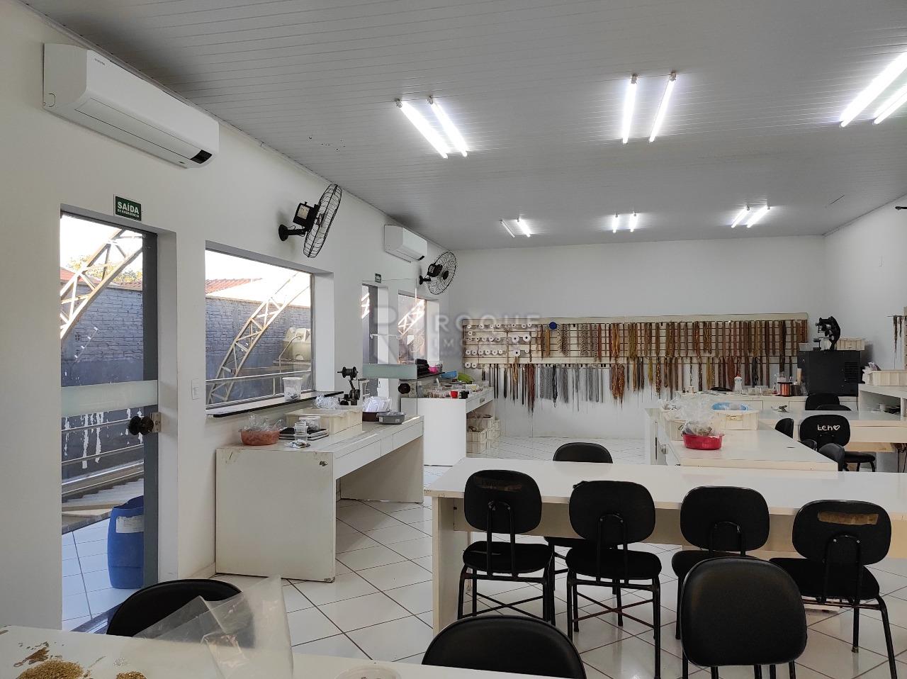 Barracão/Galpão à venda no bairro Vila Santa Lina: 