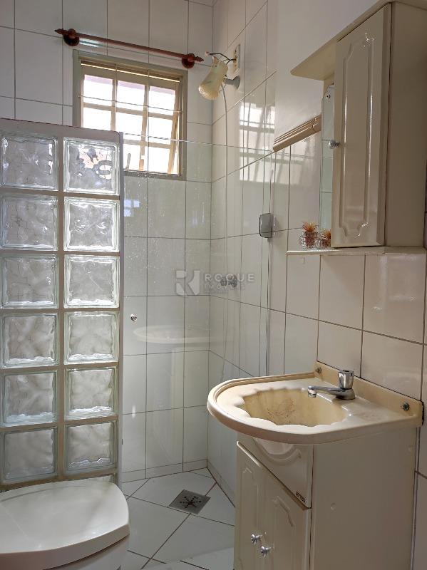 Casa Comercial à venda no bairro Centro: BANHEIRO SOCIAL