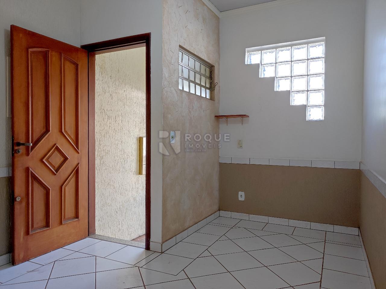 Casa Comercial à venda no bairro Centro: SALA 1
