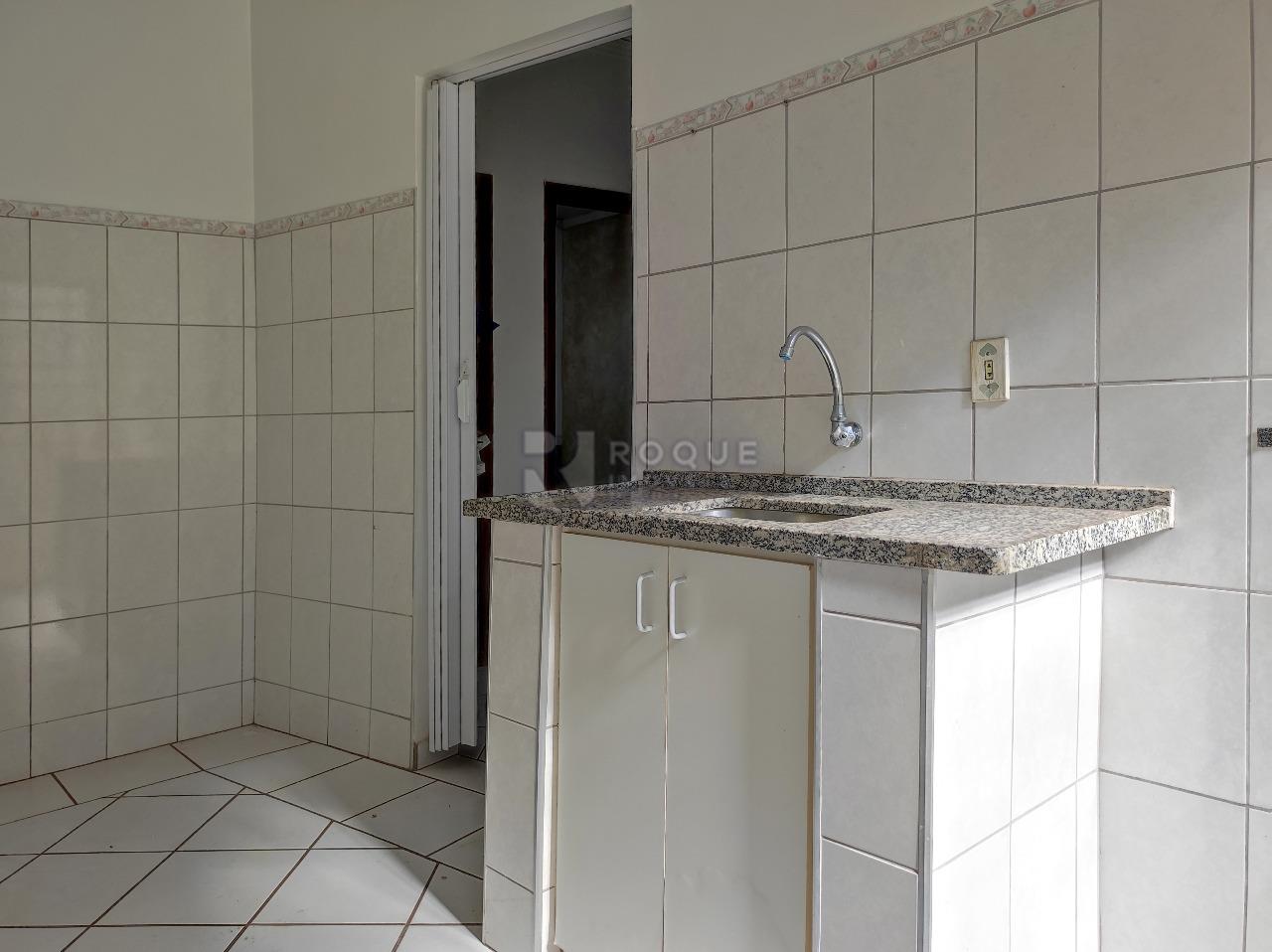 Casa Comercial à venda no bairro Centro: COZINHA