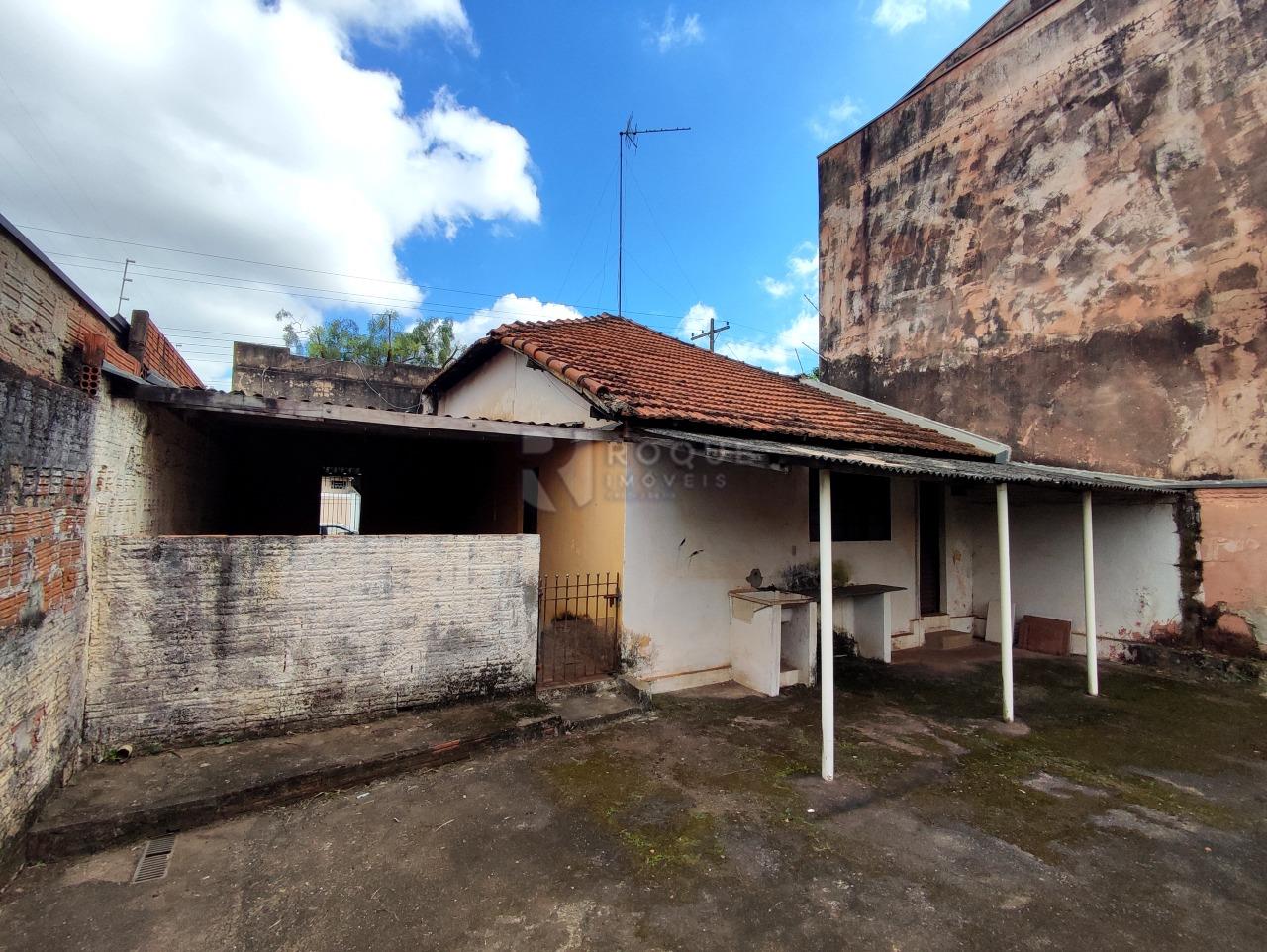 Casa Comercial à venda no bairro Jardim Nossa Senhora de Fátima: FUNDOS