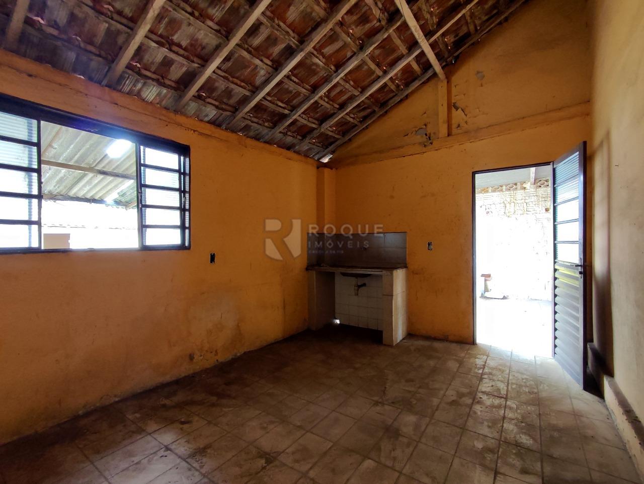 Casa Comercial à venda no bairro Jardim Nossa Senhora de Fátima: COZINHA