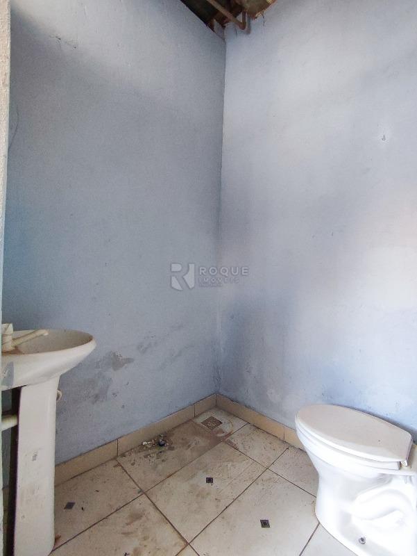 Casa Residencial à venda no bairro Parque Residencial Belinha Ometto: BANHEIRO SOCIAL