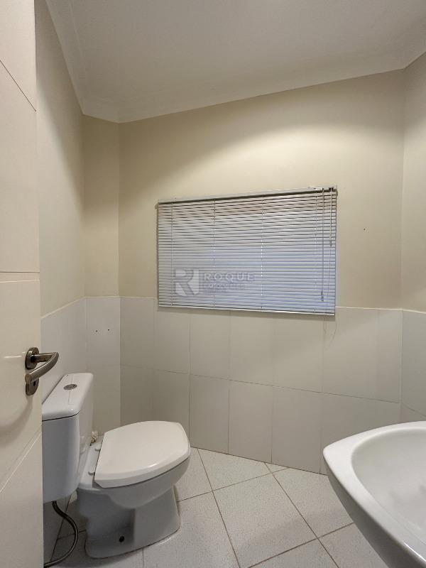 Salão para aluguel no bairro Centro: WC social sala 3 segundo andar 