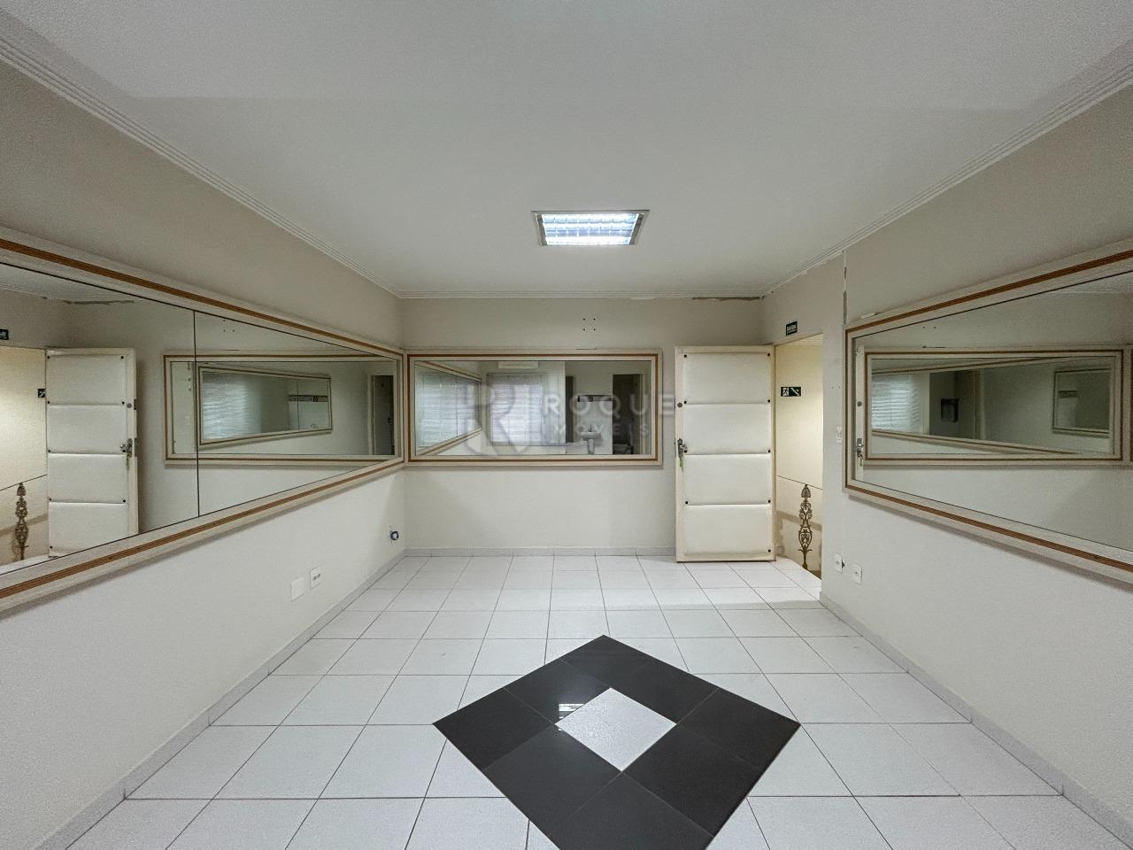 Salão para aluguel no bairro Centro: Sala 3 segundo andar 